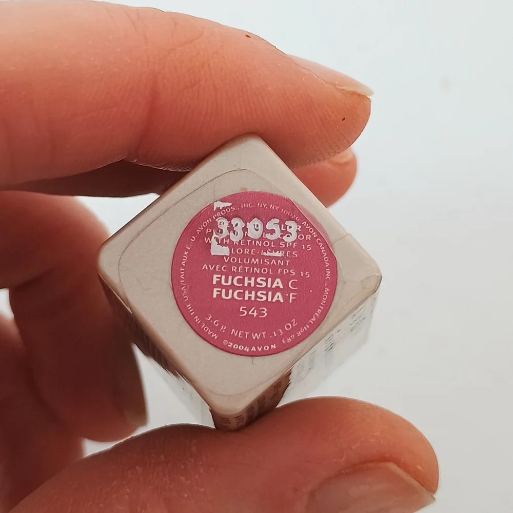 NOS Avon Beyond Color Plumping Lip Color With Retinol SPF 15 Fuchsia 3.6g Sealed